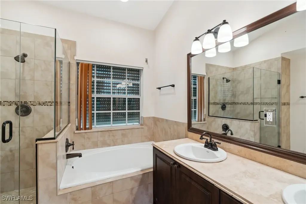 24797 Lakemont Cove Lane Bonita Springs FL 34134