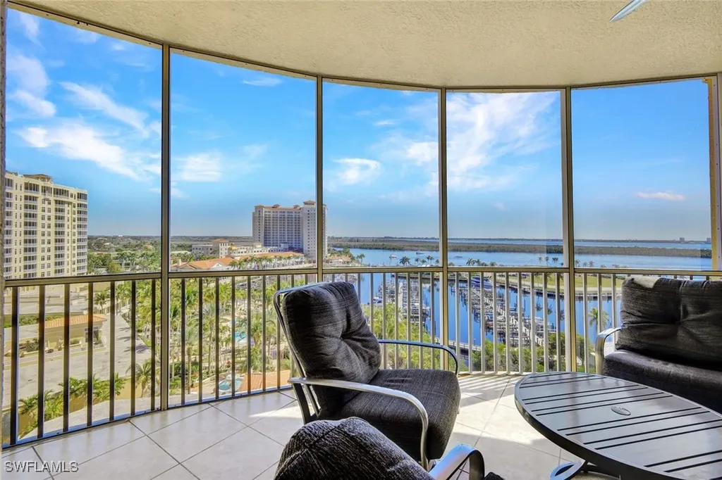 6081 Silver King Boulevard Cape Coral FL 33914