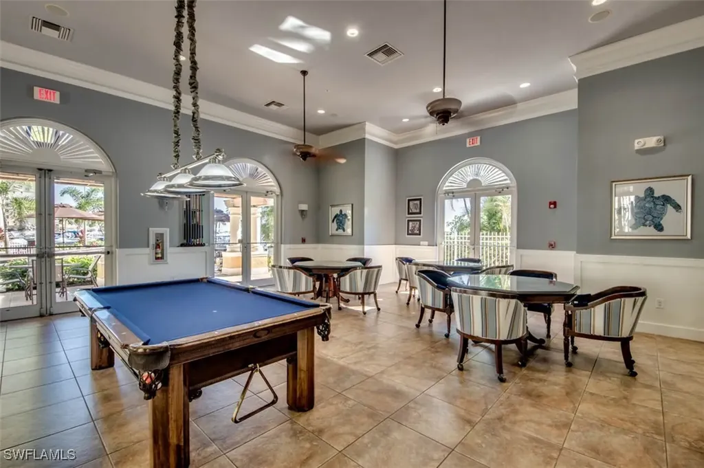 6081 Silver King Boulevard Cape Coral FL 33914