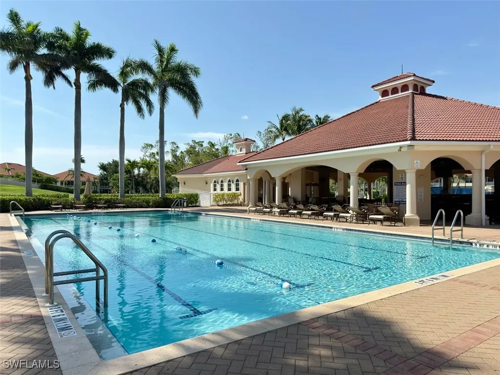 6081 Silver King Boulevard Cape Coral FL 33914