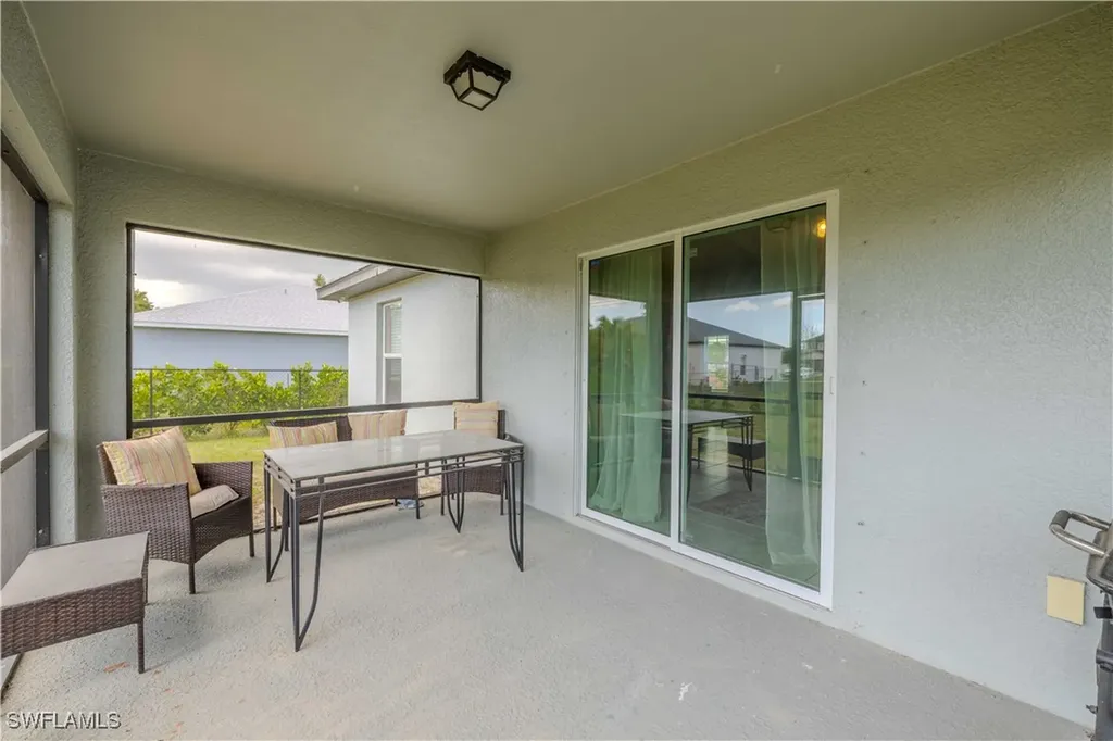 1818 NE 6th Place Cape Coral FL 33909