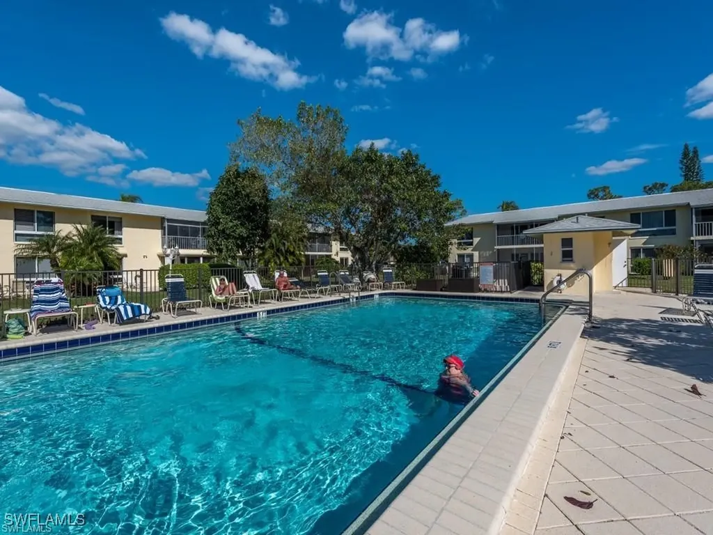 195 Peppermint Lane W Naples FL 34112