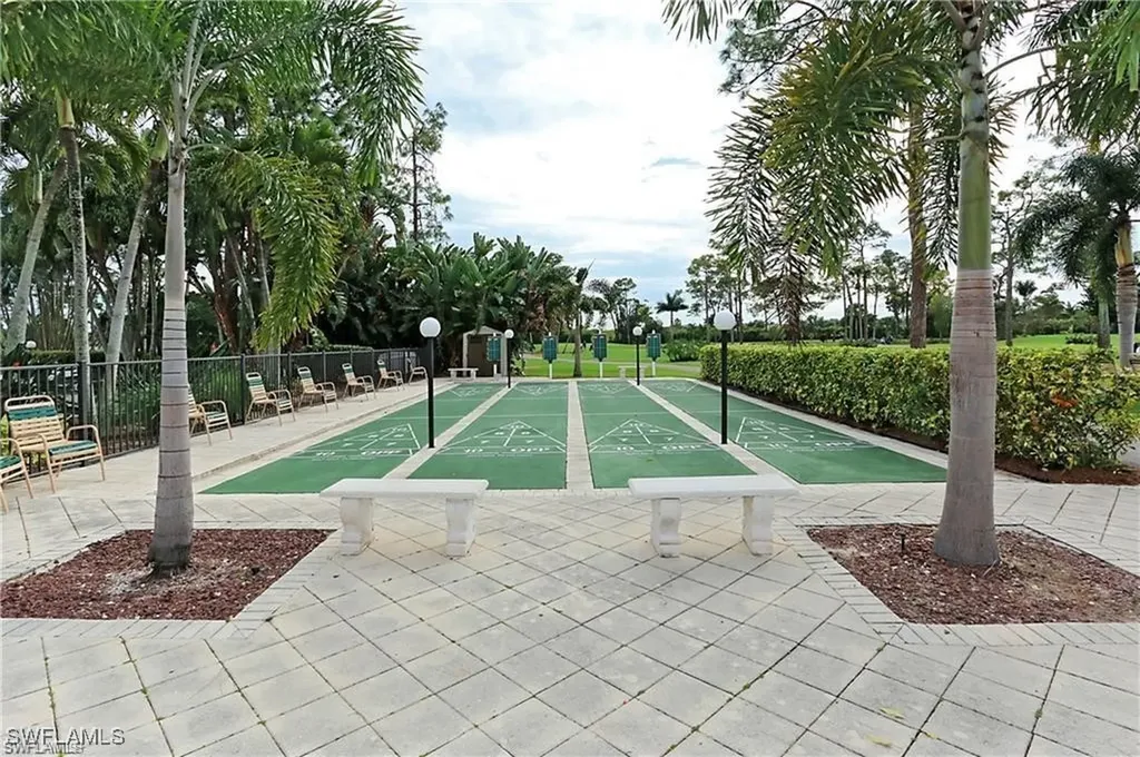 195 Peppermint Lane W Naples FL 34112