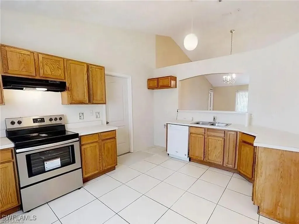 502 Eldron Avenue Deltona FL 33738