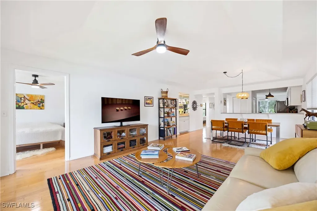 4241 Chantelle Drive Naples FL 34112