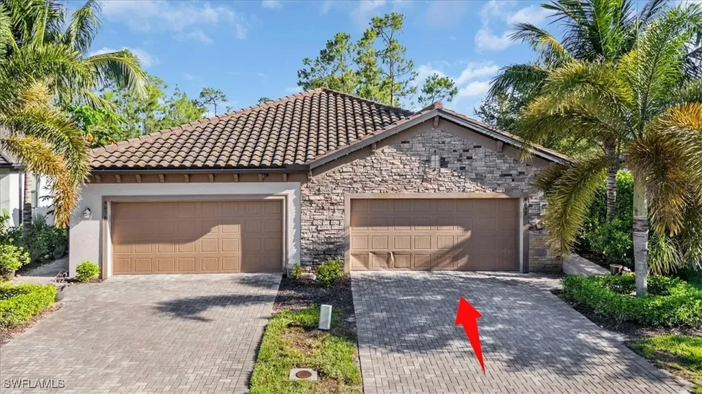 9052 Glenforest Drive Naples FL 34120