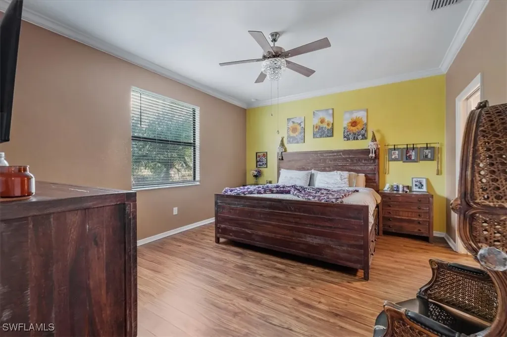9052 Glenforest Drive Naples FL 34120