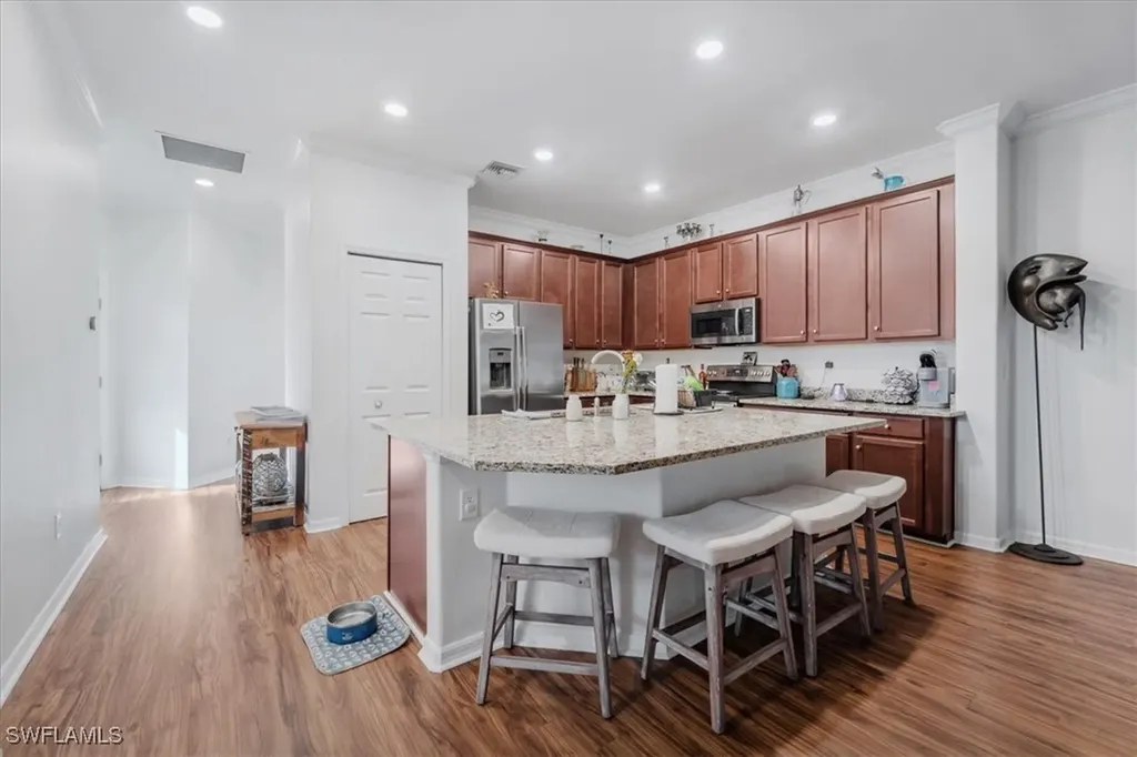 9052 Glenforest Drive Naples FL 34120