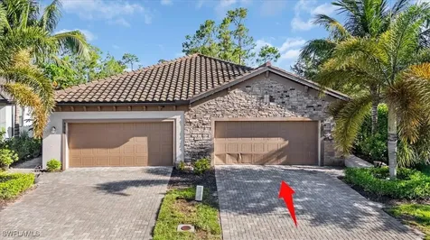 9052 Glenforest Drive Naples FL 34120