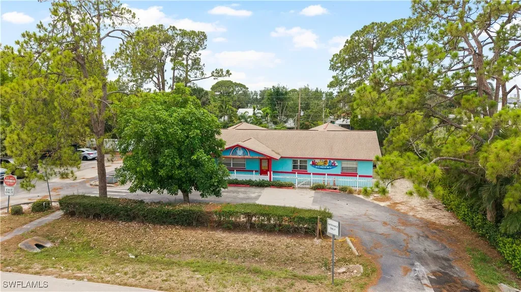860 102nd Avenue N Naples FL 34108