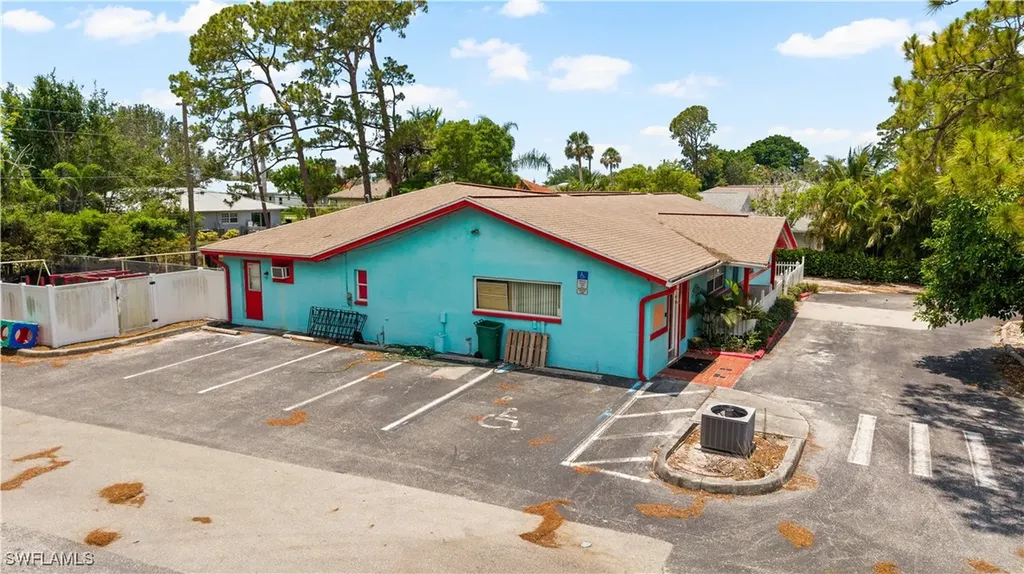 860 102nd Avenue N Naples FL 34108