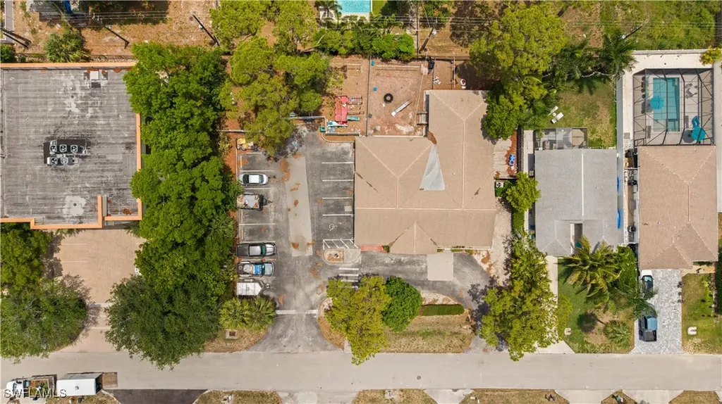 860 102nd Avenue N Naples FL 34108