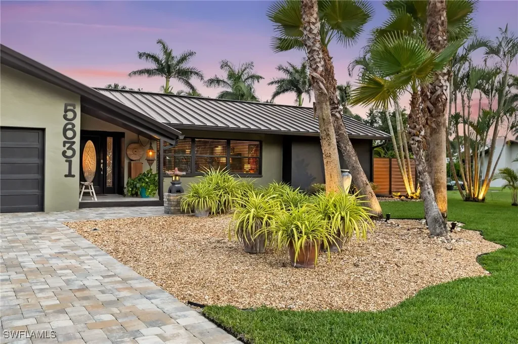 5631 Shaddelee Lane W Fort Myers FL 33919-2542