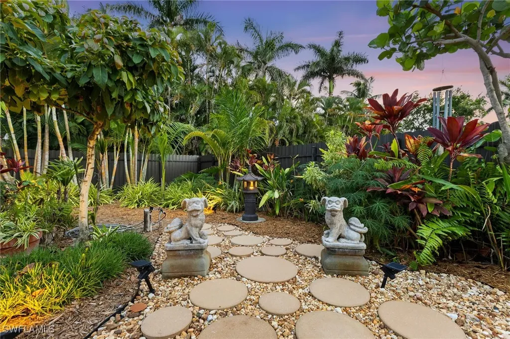 5631 Shaddelee Lane W Fort Myers FL 33919-2542