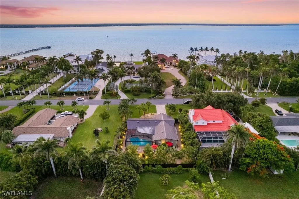 5631 Shaddelee Lane W Fort Myers FL 33919-2542