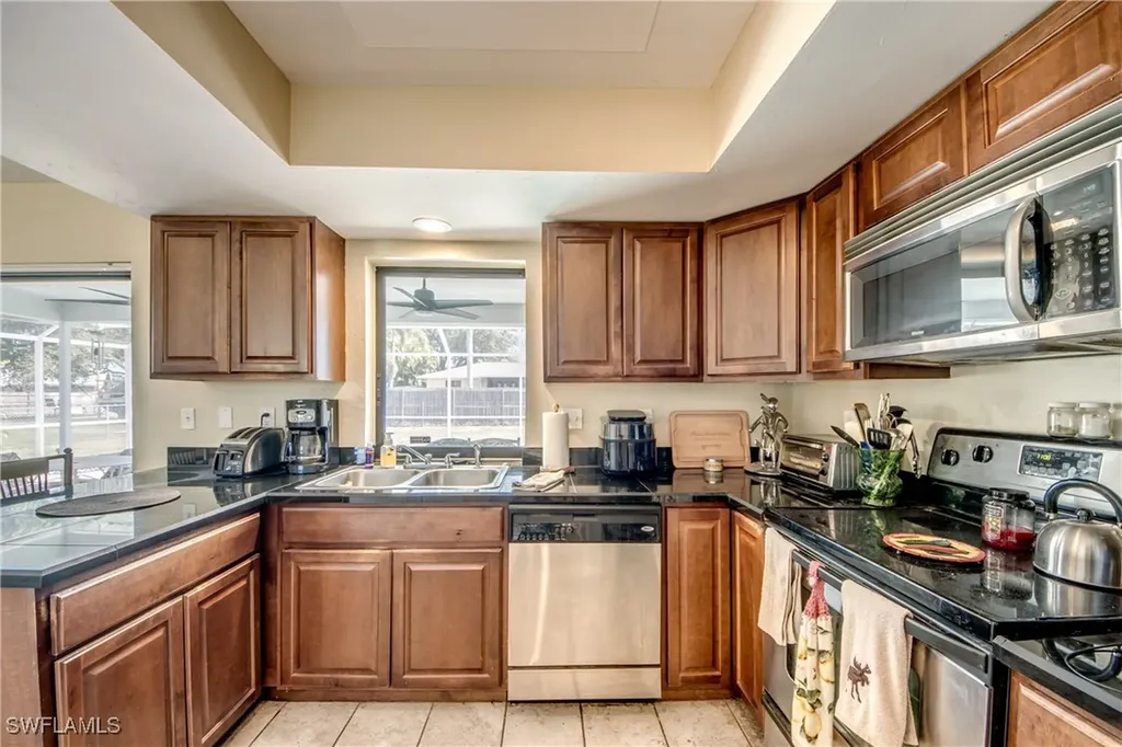 301 SW 32nd Terrace Cape Coral FL 33914