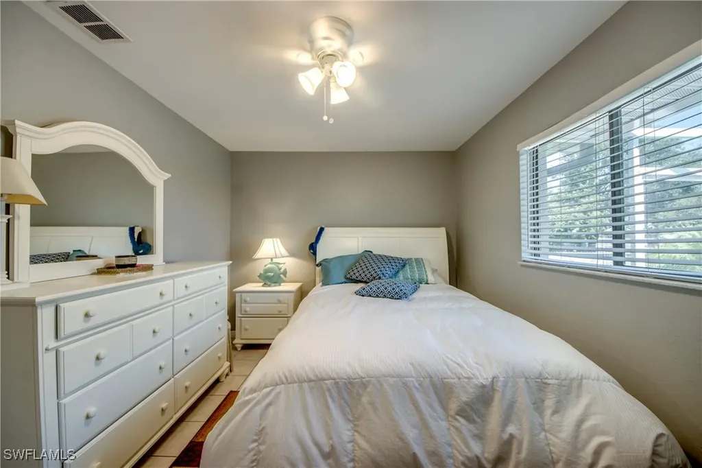 301 SW 32nd Terrace Cape Coral FL 33914