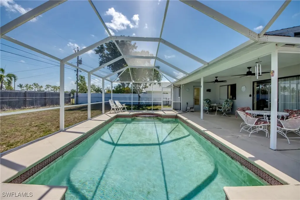 301 SW 32nd Terrace Cape Coral FL 33914