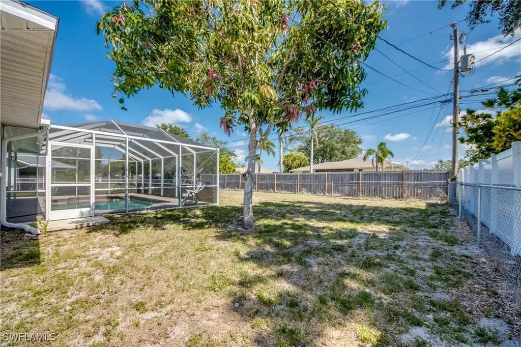 301 SW 32nd Terrace Cape Coral FL 33914