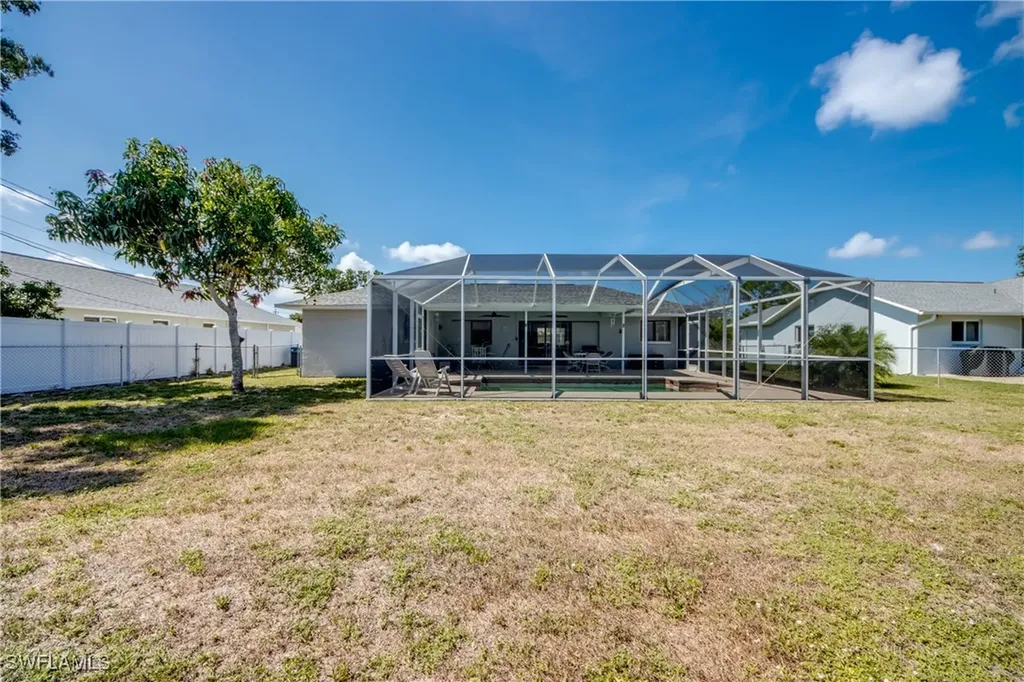 301 SW 32nd Terrace Cape Coral FL 33914