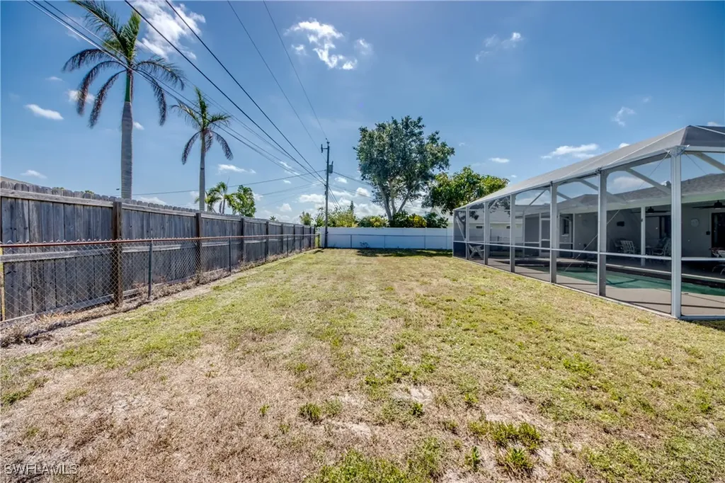 301 SW 32nd Terrace Cape Coral FL 33914