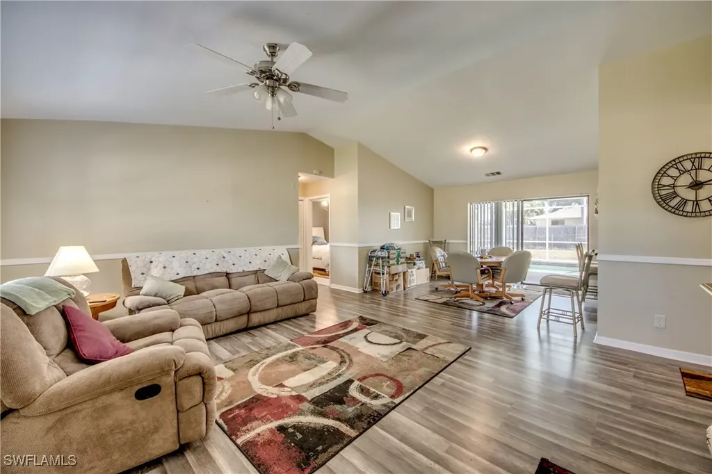 301 SW 32nd Terrace Cape Coral FL 33914