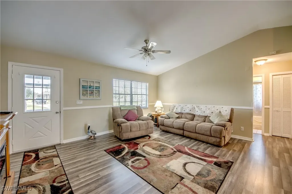 301 SW 32nd Terrace Cape Coral FL 33914
