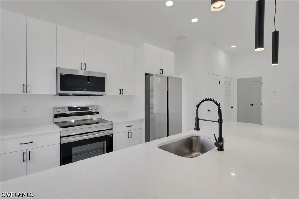 3315 Sunshine Boulevard N Lehigh Acres FL 33971