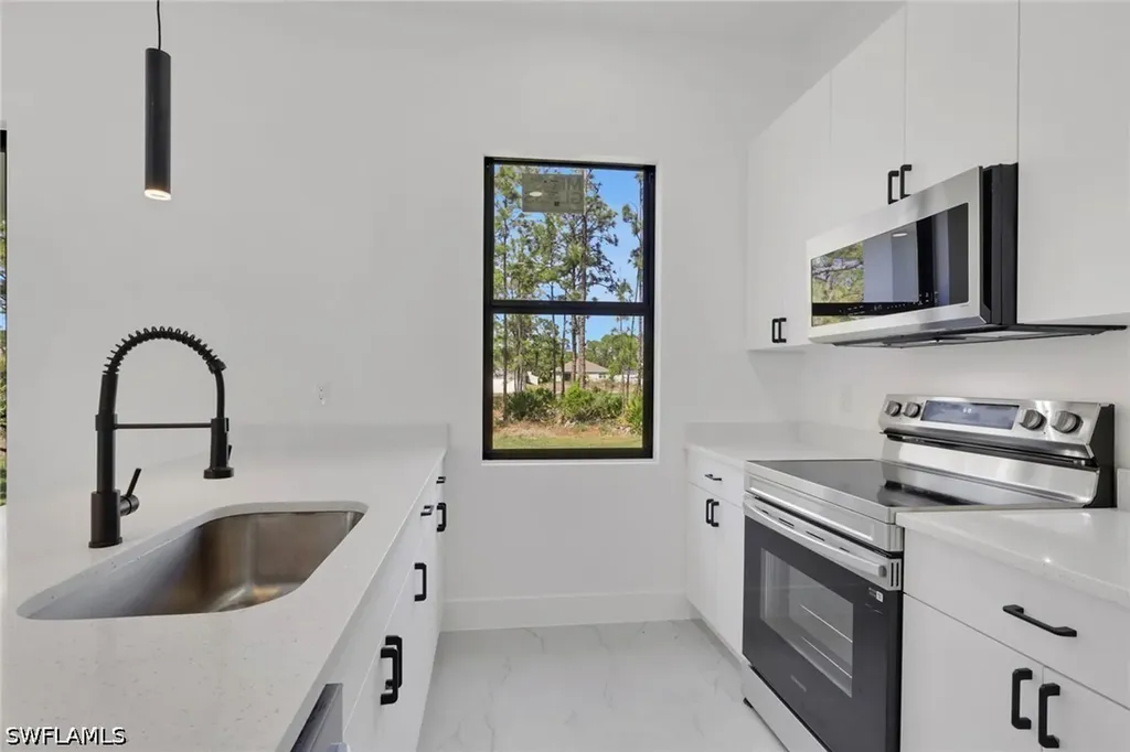 3315 Sunshine Boulevard N Lehigh Acres FL 33971