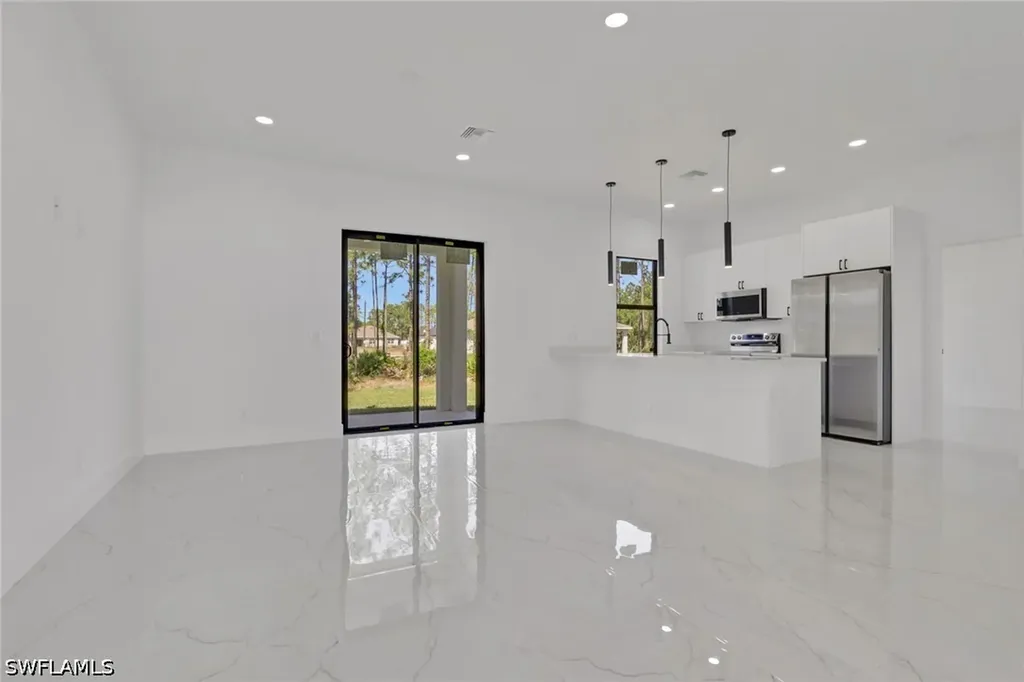 3315 Sunshine Boulevard N Lehigh Acres FL 33971