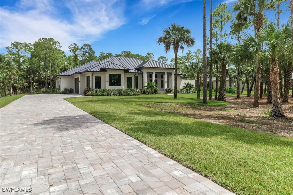 524 13th Street SW Naples FL 34117