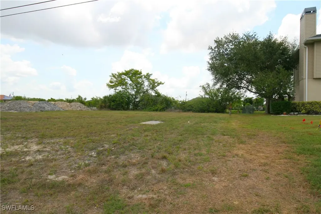 619 NE 5th Avenue Cape Coral FL 33909