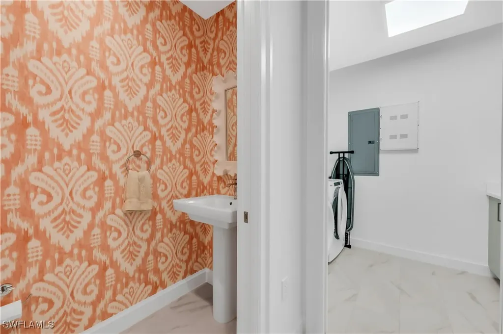 1115 Central Avenue Naples FL 34102
