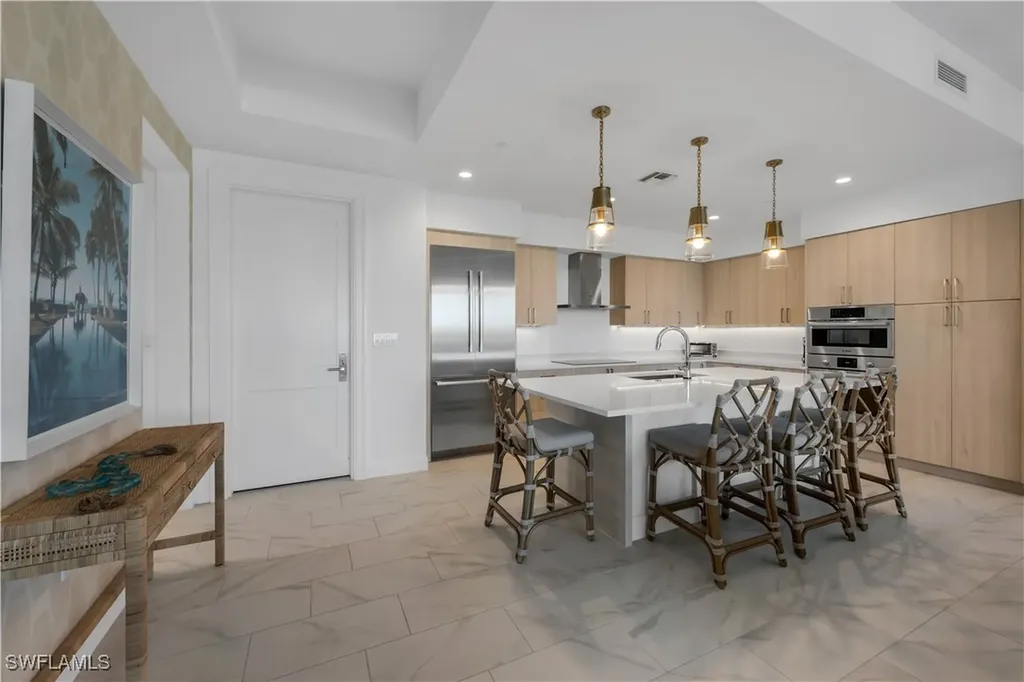 1115 Central Avenue Naples FL 34102