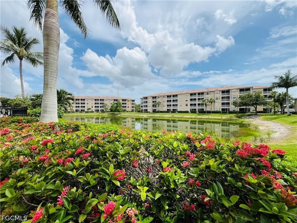 8450 Kingbird Loop Estero FL 33967