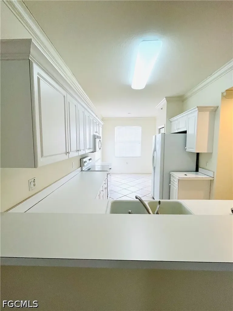 8450 Kingbird Loop Estero FL 33967