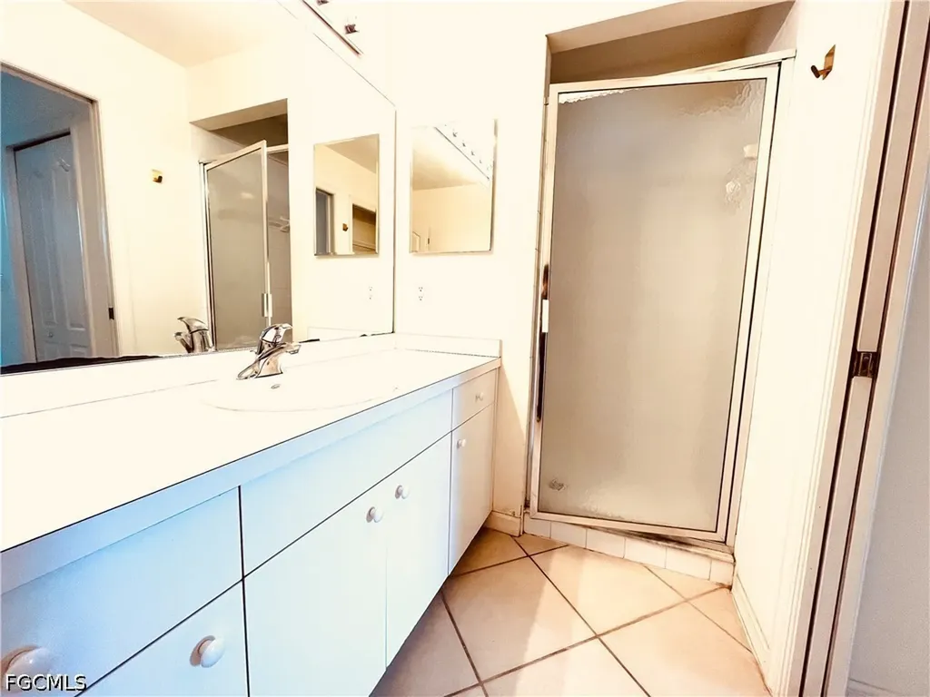 8450 Kingbird Loop Estero FL 33967