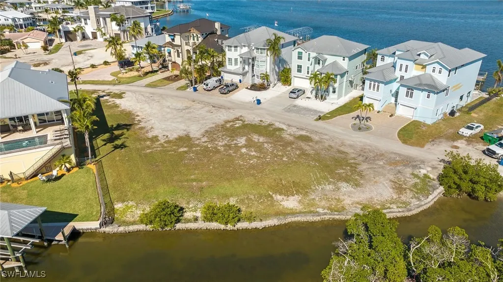 390 Seminole Way Fort Myers Beach FL 33931