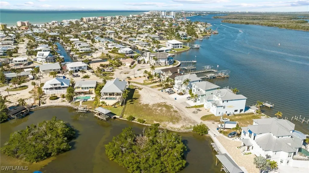 390 Seminole Way Fort Myers Beach FL 33931