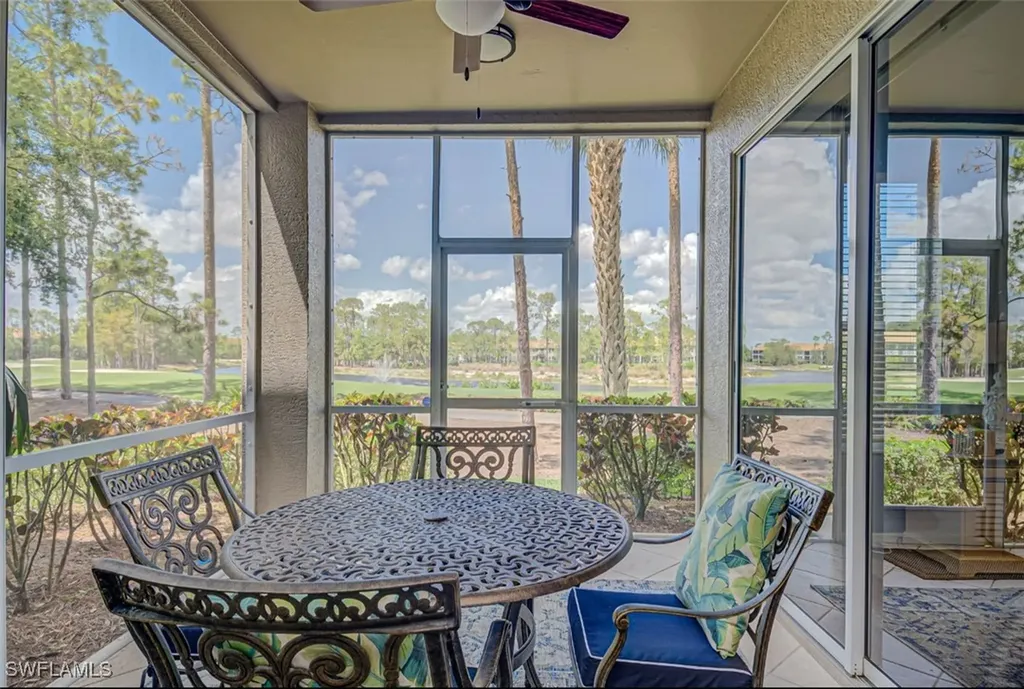 Naples FL, 8223 Parkstone Place, Unit 102