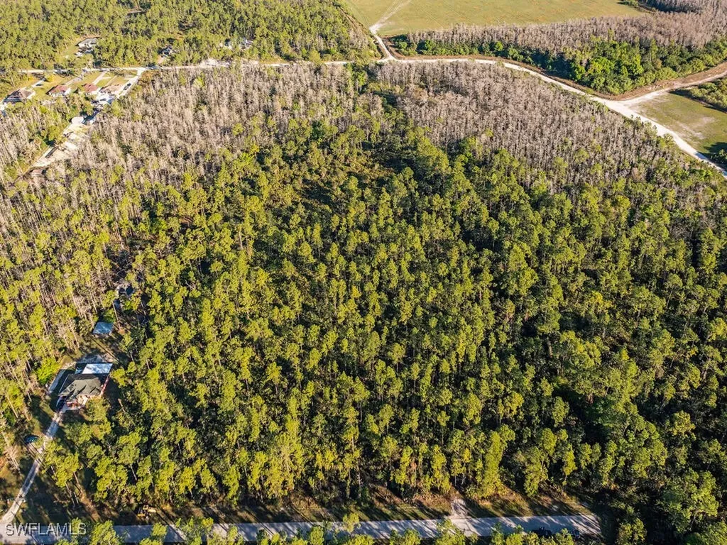Xxxx 2nd Avenue SE Naples FL 34117