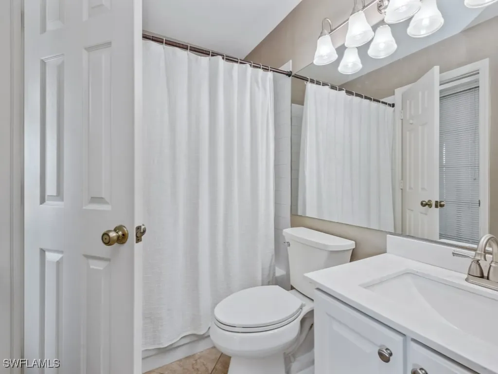 1315 Mainsail Drive Naples FL 34114