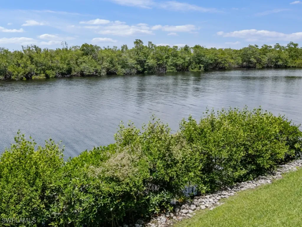 1315 Mainsail Drive Naples FL 34114