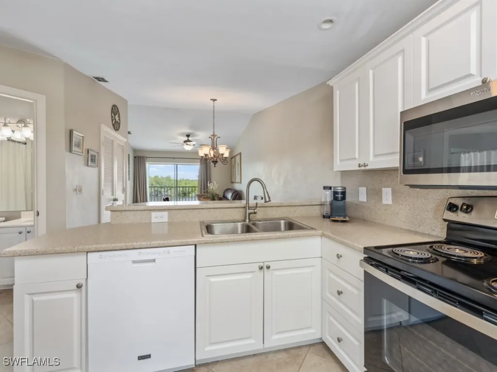 1315 Mainsail Drive Naples FL 34114