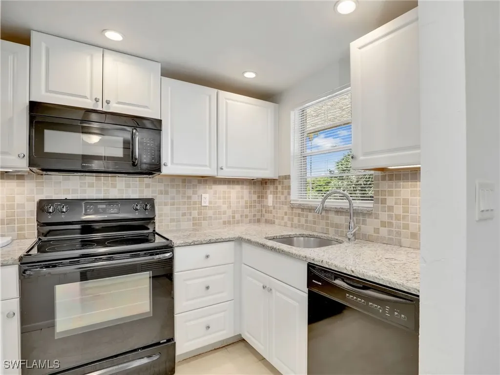 499 Forest Lakes Boulevard Naples FL 34105