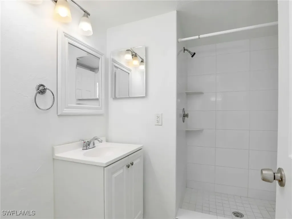 499 Forest Lakes Boulevard Naples FL 34105