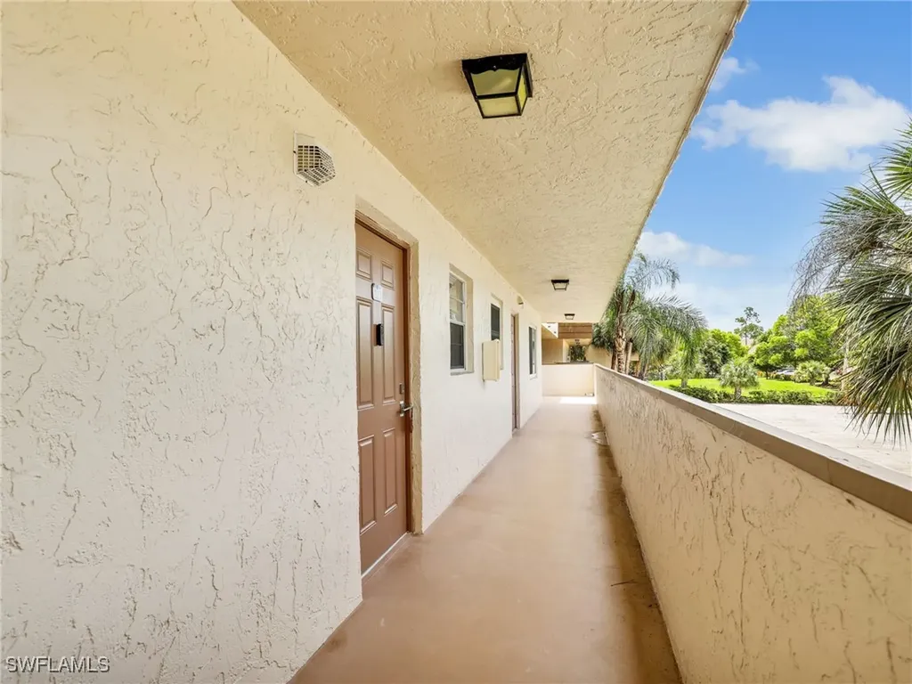 499 Forest Lakes Boulevard Naples FL 34105