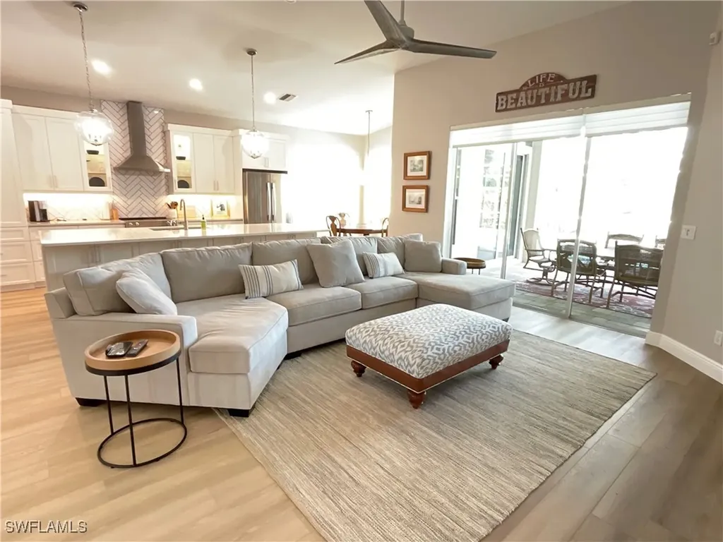 1709 Marsh Run Naples FL 34109-0346