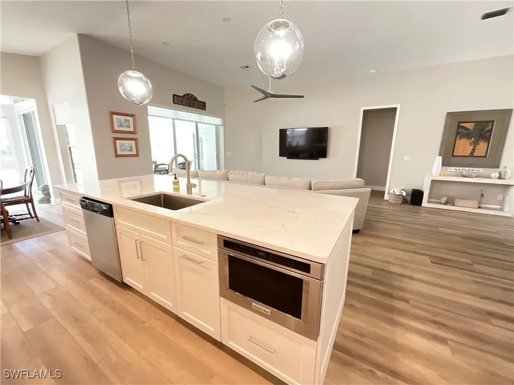 1709 Marsh Run Naples FL 34109-0346