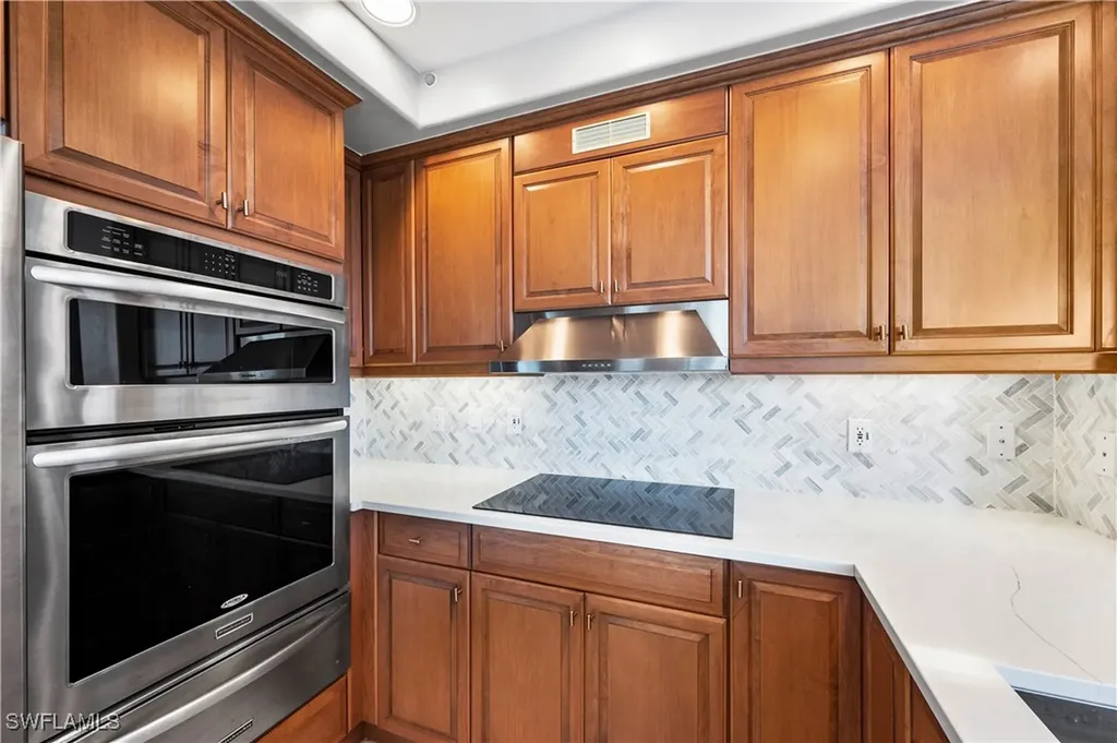 2738 Tiburon Boulevard E Naples FL 34109